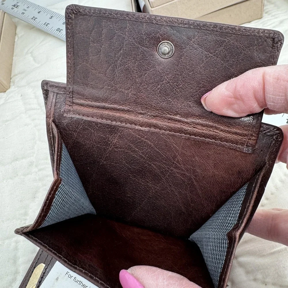 Spikes & Sparrow Mens Trifold Wallet OS Brown Leather RFID Rugged Classic
